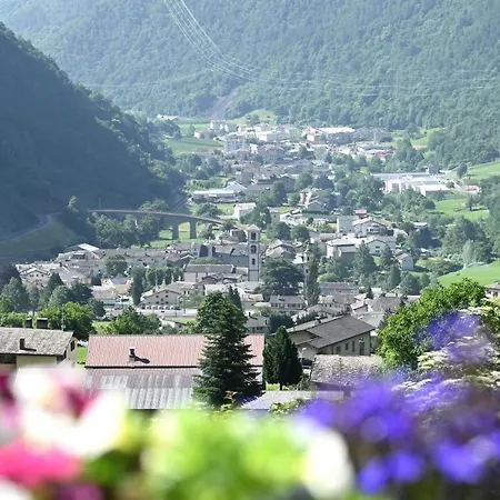 ゲストハウス Miravalle Brusio