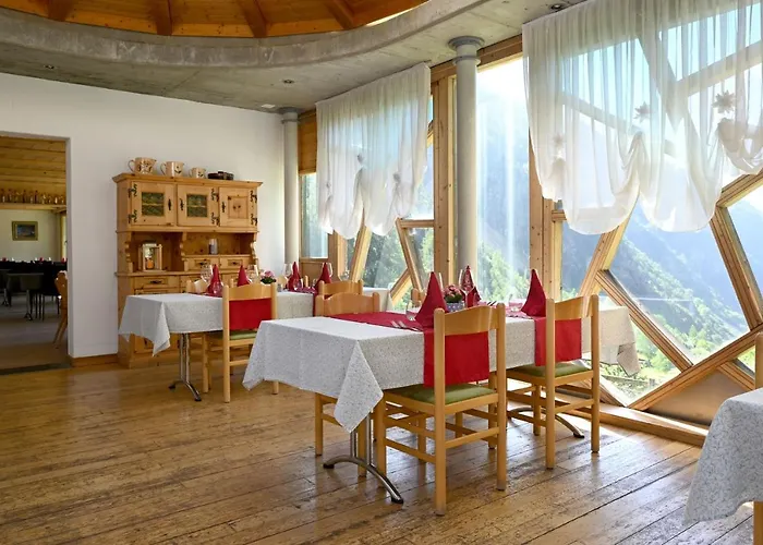 Πανσιόν Miravalle Brusio